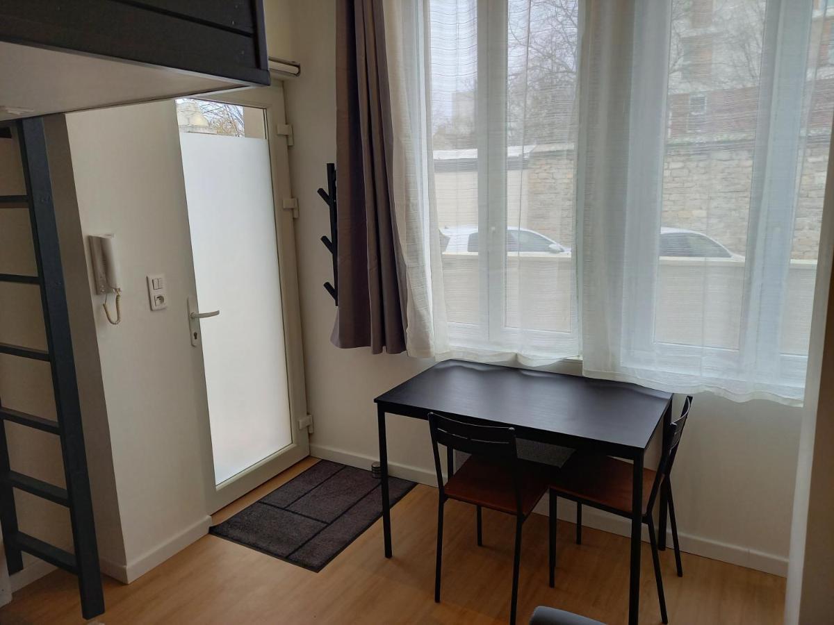 Studio Avec Terrasse En Residence Calme A Dijon. Εξωτερικό φωτογραφία